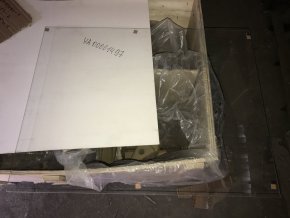 YA00001497 Стекло кабины заднее ZX240-5G Стекло