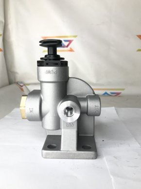 DH017 11NA-71010 PC225-7 Feed Fuel Pump Площадка топливного фильтра с подкачкой 