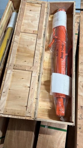 ZX70 Bucket Cylinder Ass'y Гидроцилиндр в сборе