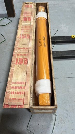 R520-9 Bucket Cylinder Ass'y Гидроцилиндр в сборе (без трубок)
